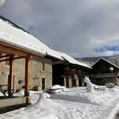 Mini-hôtel La Ferme De La Mense *
